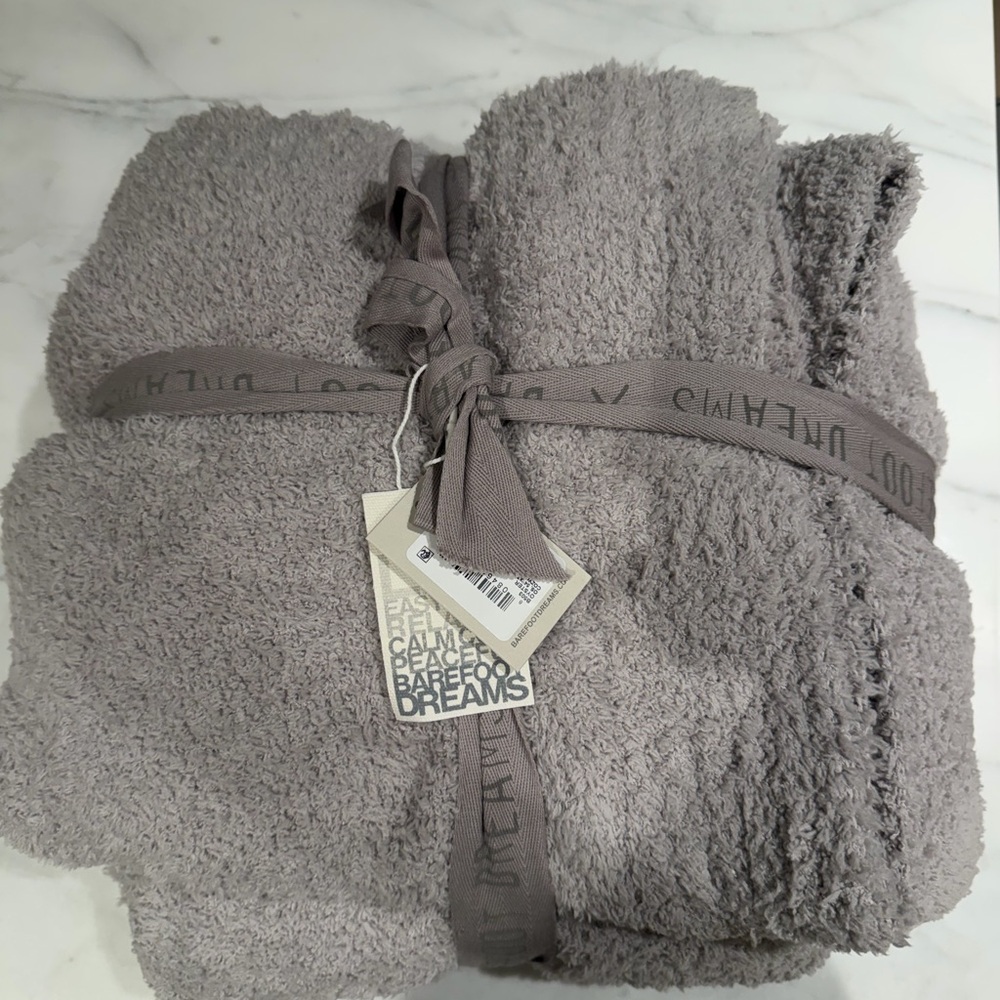 Barefoot Dreams Cozy Throw Blanket